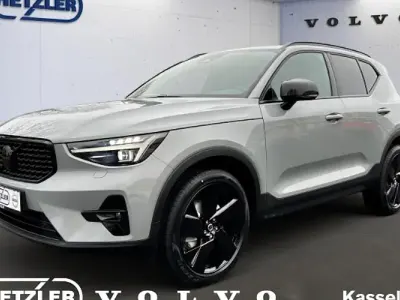 Nuova Volvo XC40 Plus 163 CV (119 kW) 2026 Grigio SUV