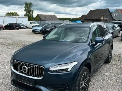 Occasion Volvo XC90 Momentum 235 ch (172 kW) 2020 Bleue SUV
