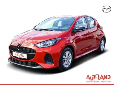 Gebraucht Mazda 2 Center-Line 116 PS (85 kW) 2024 Rot Kleinwagen