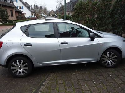 Gebraucht Seat Ibiza 69 PS (50 kW) 2009 Silber metallic Kleinwagen