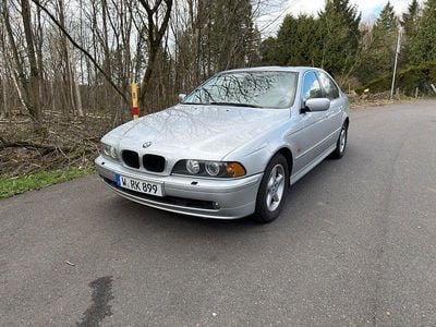 Gebraucht BMW 520 170 PS (125 kW) 2003 Silber Limousine