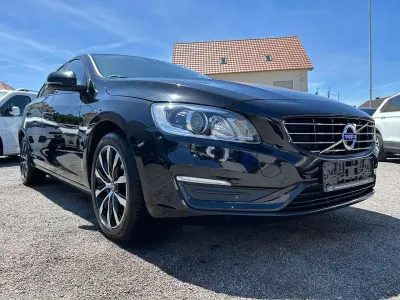 Gebraucht Volvo S60 Linje Svart 150 PS (110 kW) 2018 Schwarz Limousine