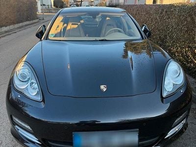 Second-hand Porsche Panamera 4S 400 CP (294 kW) 2012 Negru Berlinǎ