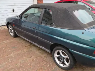 Gebraucht Ford Escort Cabriolet 75 PS (55 kW) 1996 Grün Cabrio