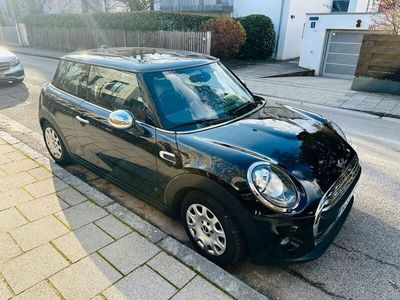 gebraucht Mini ONE Black metallic, Panorama-Dach, neuwertig