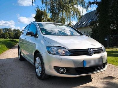 Second-hand VW Golf Plus Cross Match 122 CP (89 kW) 2013 Bej Monovolum