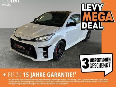 Gebraucht Toyota Yaris Basis 261 PS (191 kW) 2020 Platinumweiss perleffekt Kleinwagen