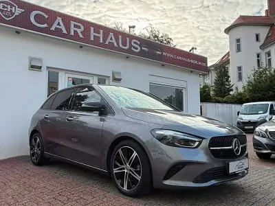 Gebraucht Mercedes B180 Advanced Plus 136 PS (100 kW) 2023 Grau Kleinwagen