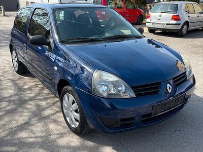 Second-hand Renault Clio II Campus 58 CP (42 kW) 2006 Albastru Hatchback