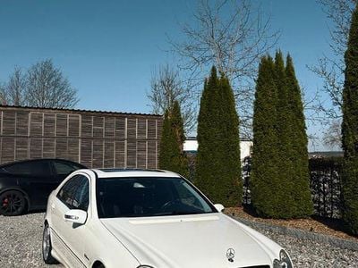Gebraucht Mercedes C55 AMG AMG 367 PS (269 kW) 2007 Weiß Limousine
