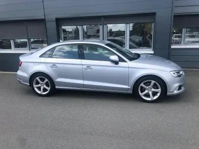 Gebraucht Audi A3 Sport 116 PS (85 kW) 2018 Silber Limousine