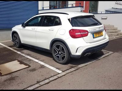 Mercedes GLA220