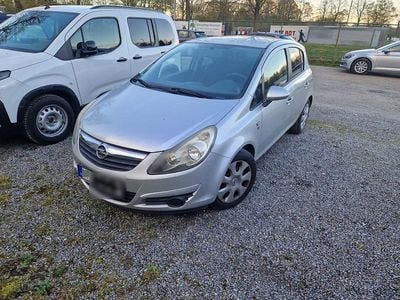 Gebraucht Opel Corsa 87 PS (63 kW) 2011 Silber Kleinwagen