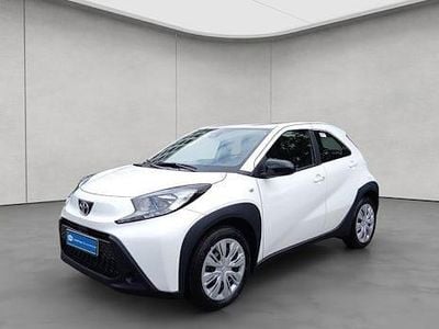 Neu Toyota Aygo X Business Edition 72 PS (52 kW) 2025 Weiß SUV