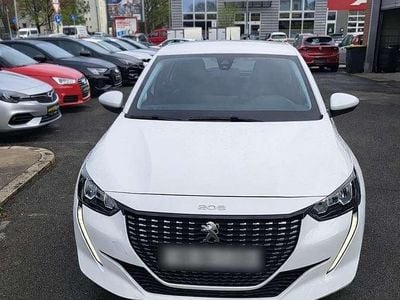 Gebraucht Peugeot 208 101 PS (74 kW) 2021 Kleinwagen