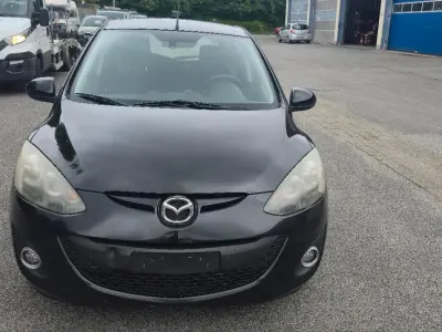 Gebraucht Mazda 2 102 PS (75 kW) 2011 Schwarz Kleinwagen