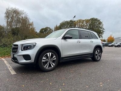 Gebraucht Mercedes GLB200 150 PS (110 kW) 2023 Silber SUV