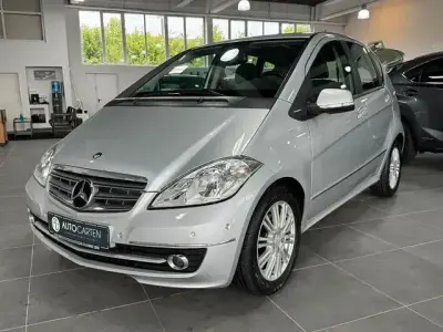 Gebraucht Mercedes A170 Elegance 116 PS (85 kW) 2009 Silber Limousine
