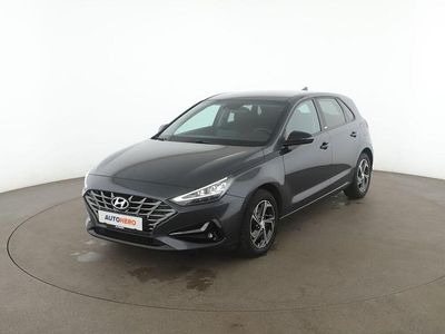 Grau Gebraucht 2020 Hyundai i30 Intro Edition Limousine | 13.790 € (Fairer Preis)