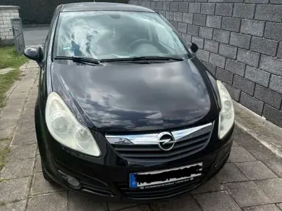 Käytetty Opel Corsa 80 HP (58 kW) 2008 Musta Viistoperä