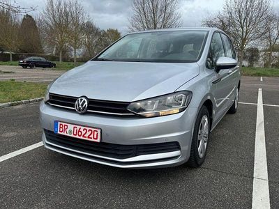 Usata VW Touran R-line 110 CV (80 kW) 2017 Argento Monovolume