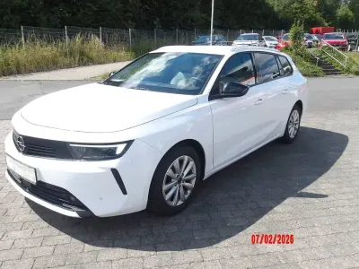 Gebraucht Opel Astra Elegance 131 PS (96 kW) 2023 Weiß Kleinwagen
