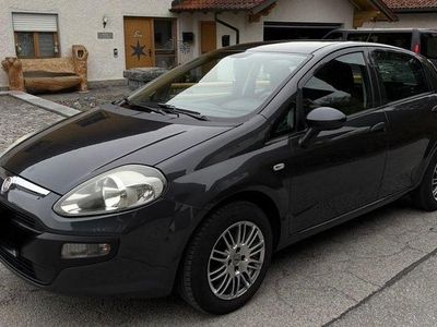 Gebraucht Fiat Punto Evo 69 PS (50 kW) 2011 Grau Kleinwagen