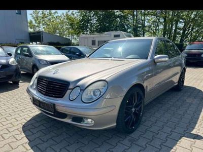 Mercedes E200