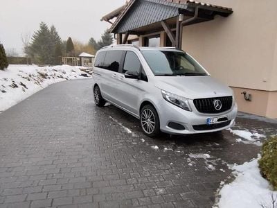 Gebraucht Mercedes V220 163 PS (119 kW) 2018 Grau Van / Kleinbus