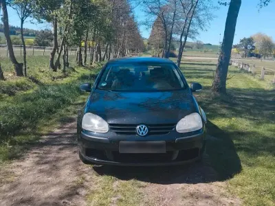 Usata VW Golf V 80 CV (58 kW) 2007 Nero Utilitaria