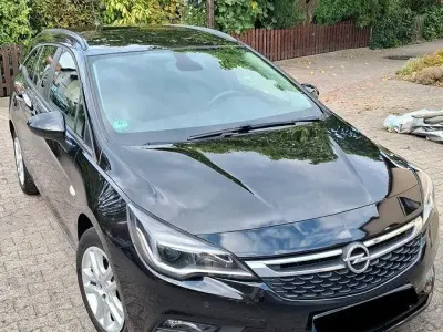 Gebraucht Opel Astra 105 PS (77 kW) 2019 Schwarz Kombi