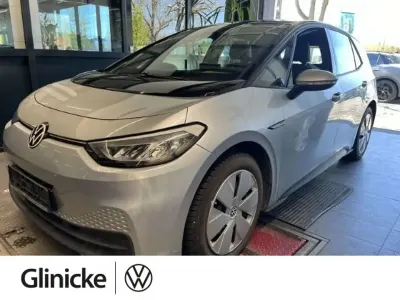 Gebraucht VW ID.3 Pro 106 kW (145 PS) 2022 Scale silver metallic Kleinwagen