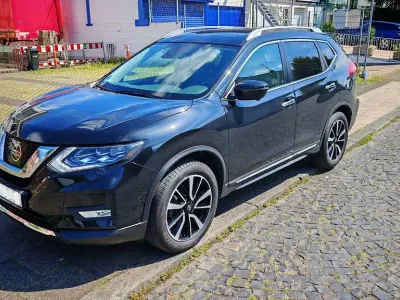Gebraucht Nissan X-Trail Tekna 163 PS (119 kW) 2018 Schwarz SUV