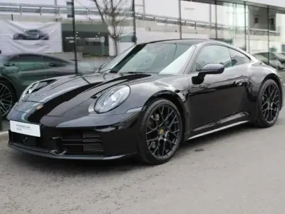Nouvelle Porsche 992 394 ch (289 kW) 2025 Noir