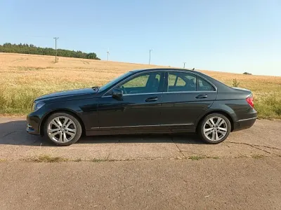 Gebraucht Mercedes C180 Avantgarde 156 PS (114 kW) 2013 Schwarz Limousine