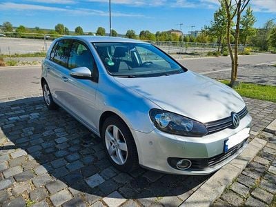 Usata VW Golf VI 102 CV (75 kW) 2010 Argento Utilitaria