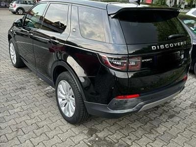 Land Rover Discovery 5