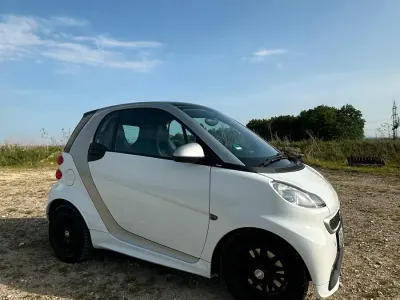 Gebraucht Smart ForTwo Coupé 84 PS (61 kW) 2013 Weiß Coupé