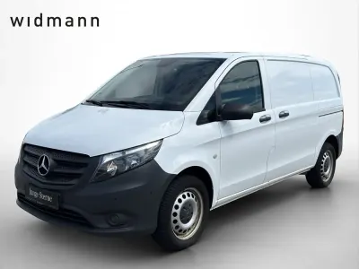 Gebraucht Mercedes Vito 163 PS (119 kW) 2023 Arktikweiss Van
