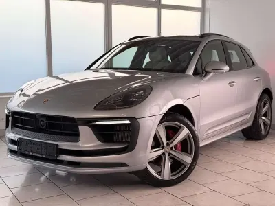 Gebraucht Porsche Macan 381 PS (280 kW) 2023 Dolomitsilbermetallic SUV