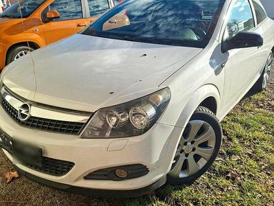 Gebraucht Opel Astra GTC Eco 116 PS (85 kW) 2009 Weiß Coupé