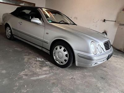 Gebraucht Mercedes CLK200 136 PS (100 kW) 1999 Silber Cabrio