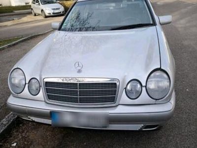 gebraucht Mercedes E200 Automatik