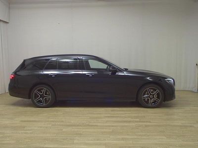 Gebraucht Mercedes E300 AMG line 306 PS (225 kW) 2021 Schwarz Kombi