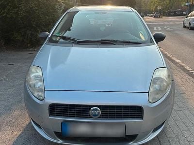 Second-hand Fiat Punto 90 CP (66 kW) 2007 Argintiu Hatchback