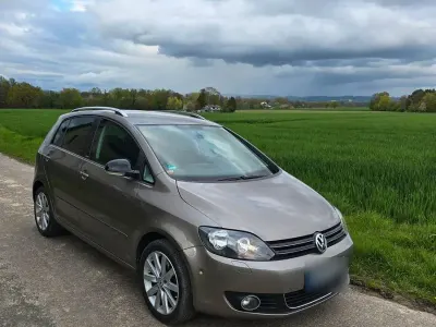 Używany VW Golf Plus Cross Style 105 KM (77 kW) 2011 Brązowy Minivan