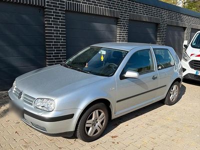 Usata VW Golf IV 75 CV (55 kW) 2002 Utilitaria