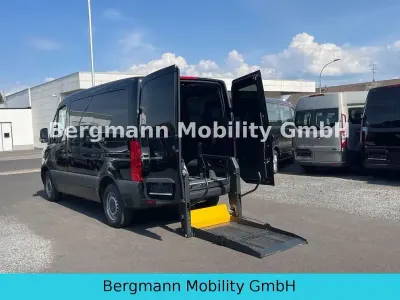 Gebraucht Mercedes Sprinter 114 PS (83 kW) 2021 Schwarz Van