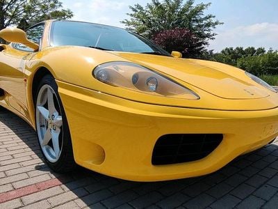 Usata Ferrari 360 400 CV (294 kW) 1999 Giallo Coupé