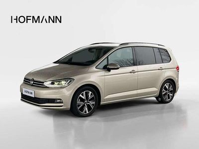 Grau Gebraucht 2024 VW Touran Comfortline Van / Kleinbus | 34.890 € (Etwas zu teuer)